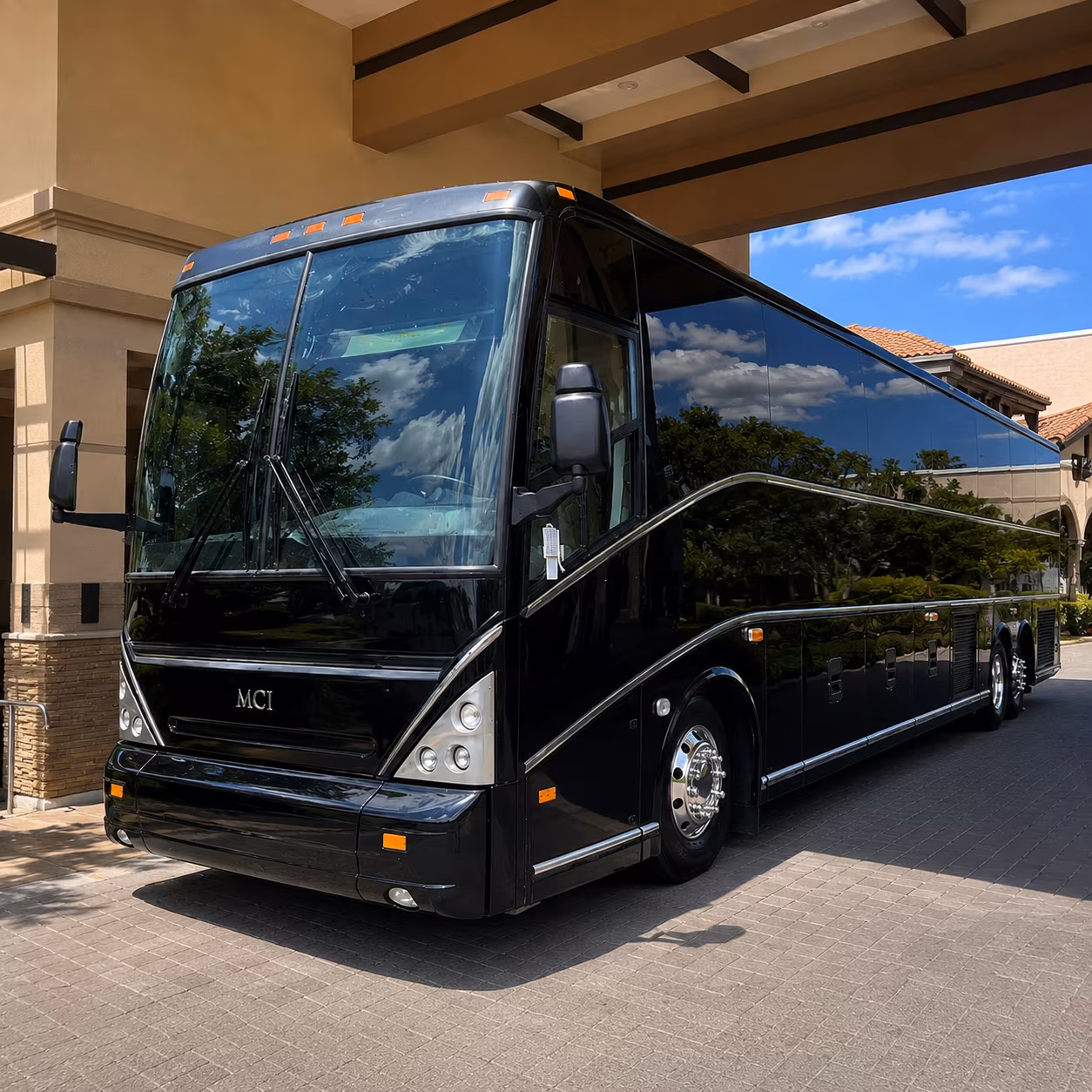 day trip buses from visalia to the california living museum in bakersfield