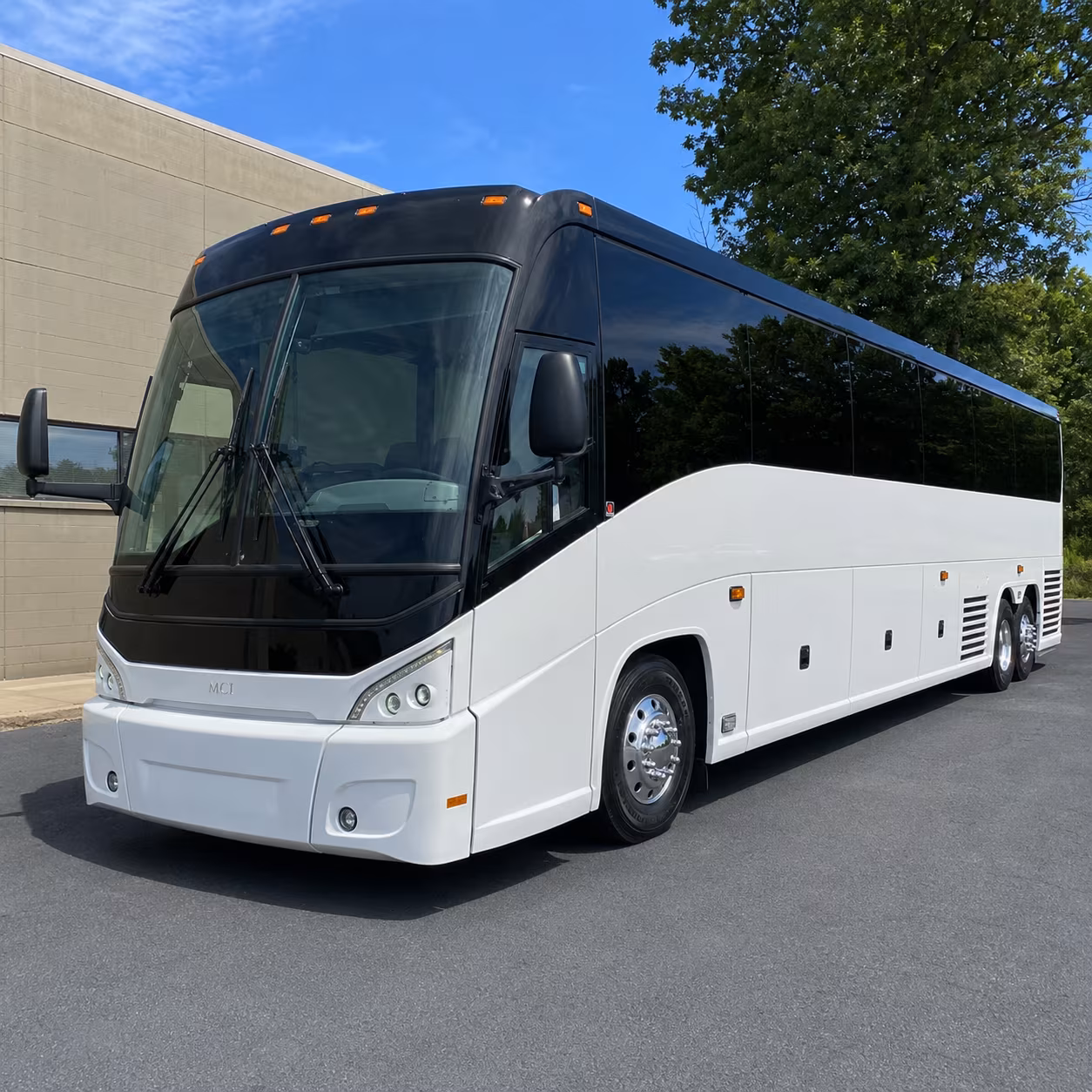 dignity health arena concert buses from visalia to bakersfield