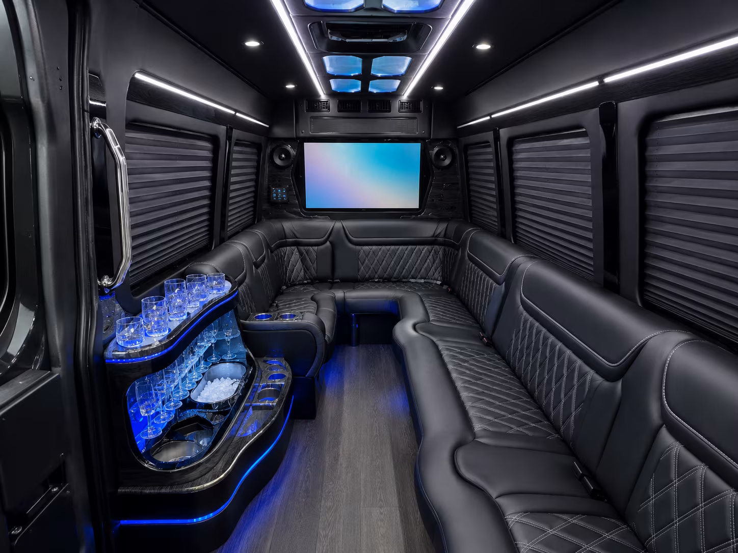prom buses that run from visalia all the way to fresno venues